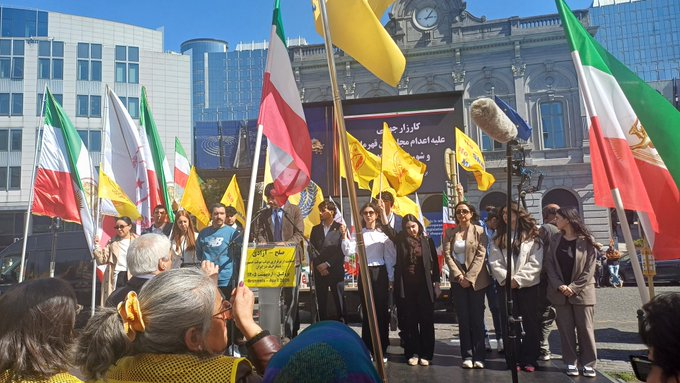 NeginN7335506's tweet image. No one should face death for speaking their truth or standing up for their beliefs. Freedom of expression is a universal right, and defending it means opposing executions everywhere. #Freedom #IranProtests #NoToExecution