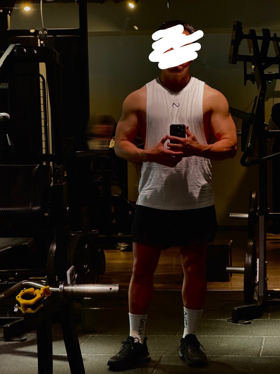 Junfitlog's tweet image. 今週平日オフなしで完遂。
ただとても早く眠くなる毎日。
0:00前には寝ちゃってたな。

#筋トレ #workoutmotivation