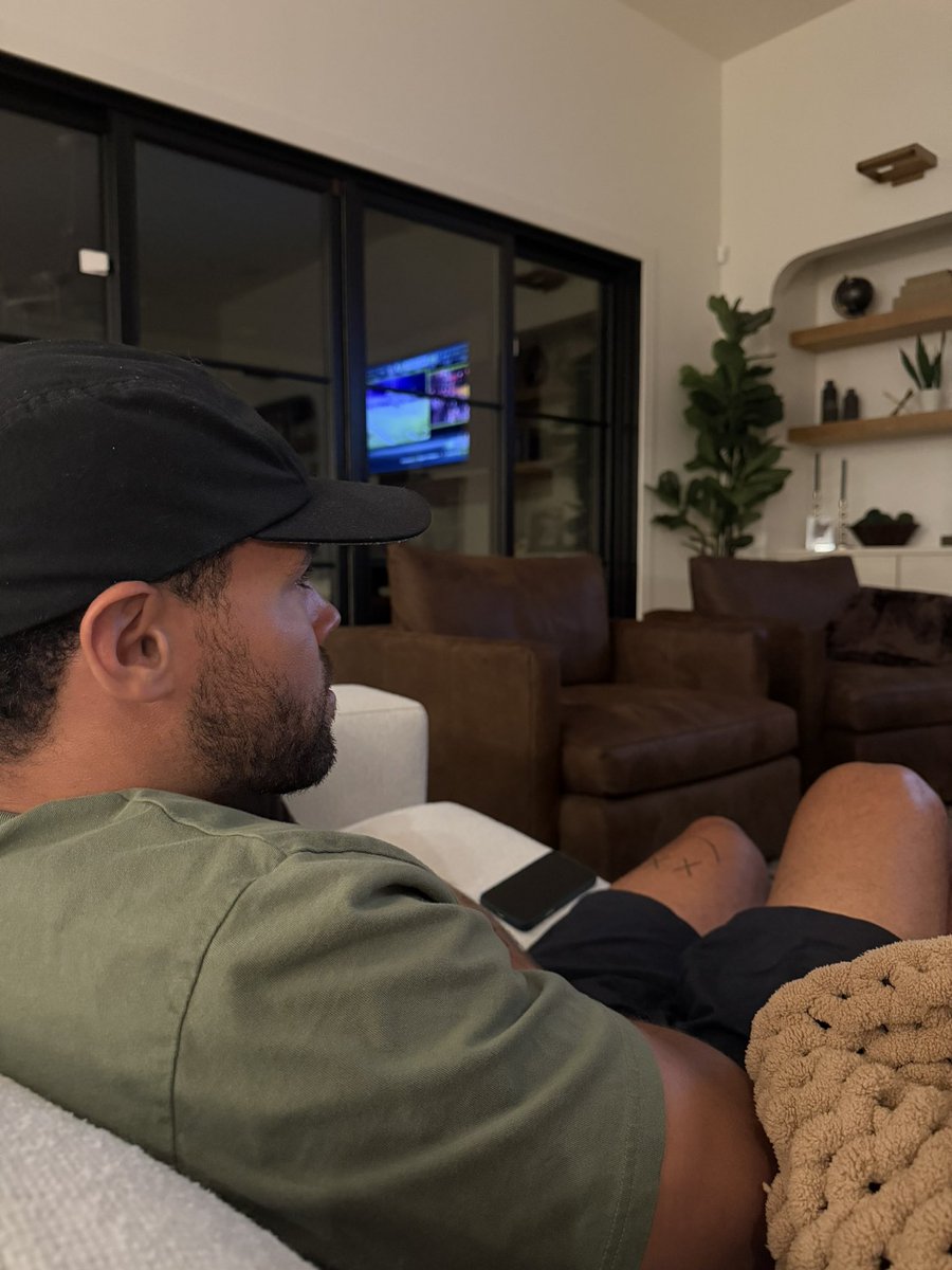 Commissioner Yas tweet media