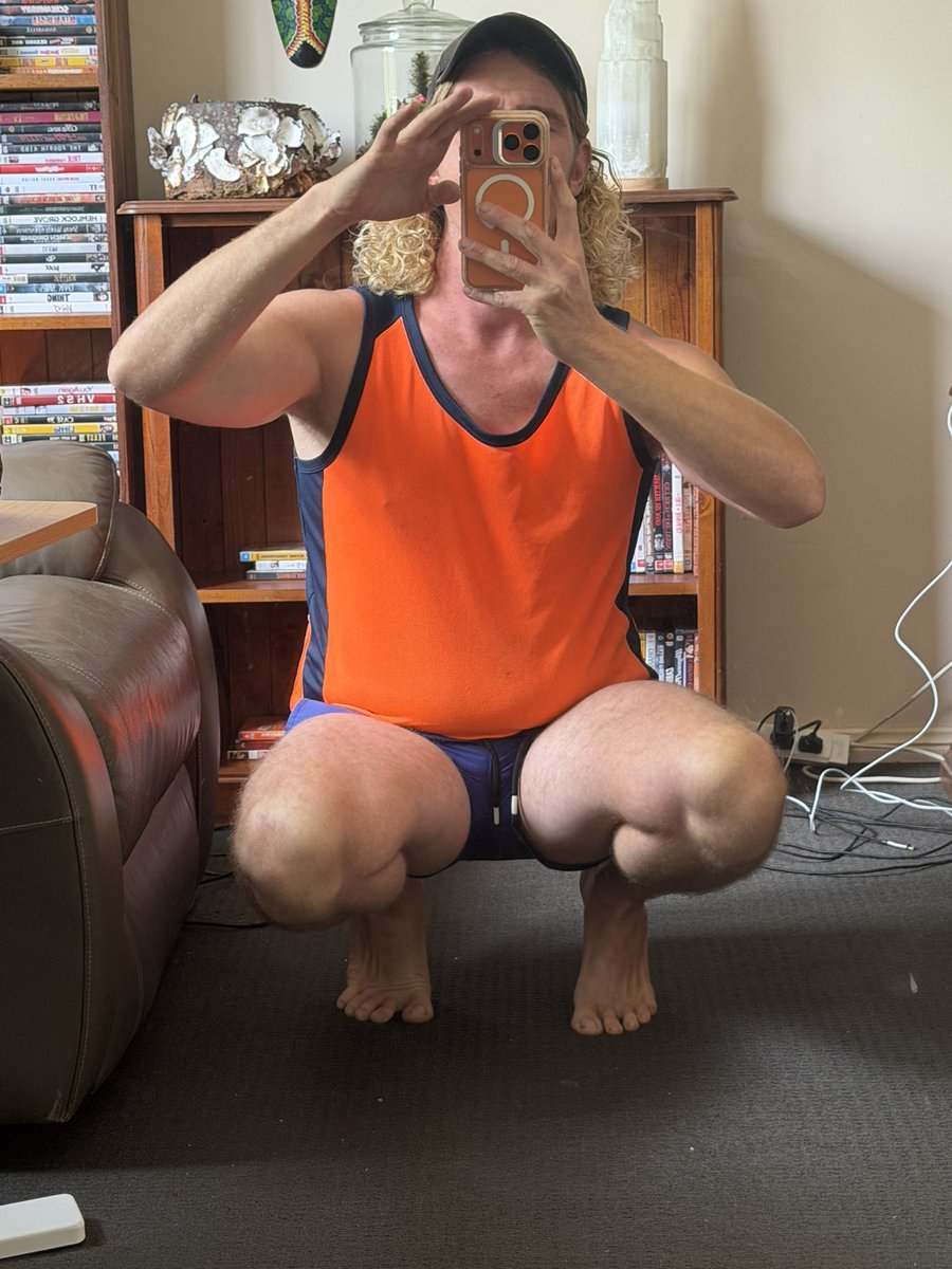 The Barefoot Bogan (18+) tweet media