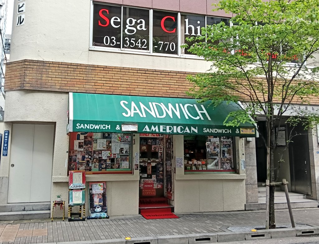 ZTMY_8810's tweet image. 銀座　AMERICAN『スーパースペシャルタマゴサンド』
モーニングとして食べに来たけど想像よりも量がエグいw　持ち帰り前提でパック渡される笑
塩コショウ使わずにマヨだけのタマゴサンドすっごく美味しかった🥚🥪
#ファンタスティック旨ぁ
#タマゴにまみれる
#American