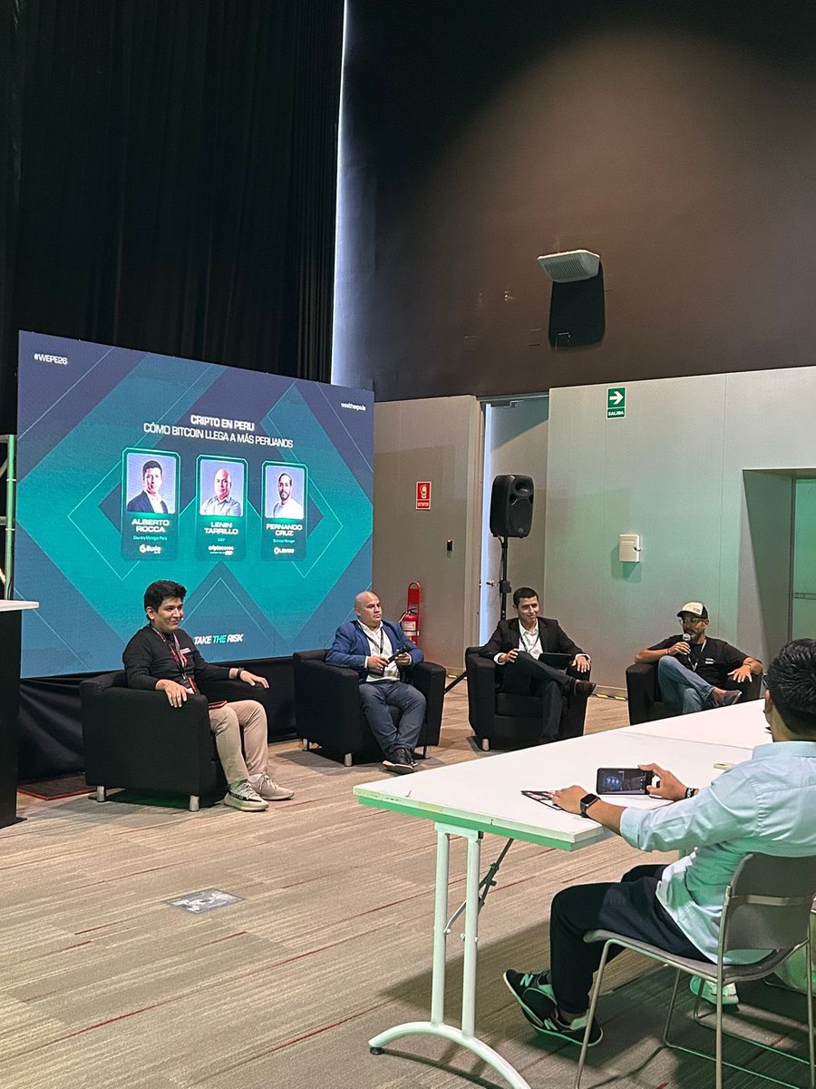 LinkaFinance's tweet photo. Linka en #WealthExpoPerú 2026.

Nuestro equipo conectando con inversores y líderes financieros enfocados en mover capital a través de #LATAM 

#PagosInternacionales #TradeFinance #Fintech​​​​​​​​​​​​​​​​ #crossborder https://t.co/qOI6hVJ3W9