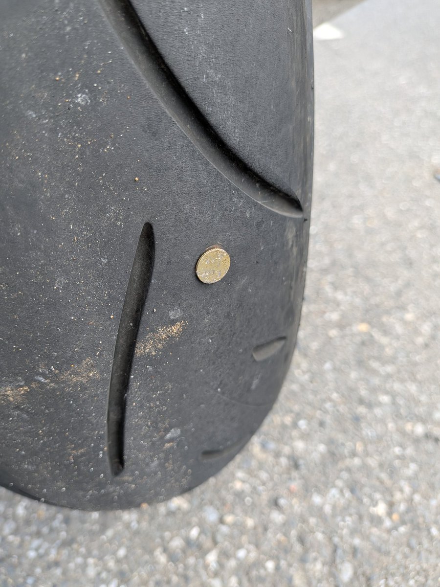 ぴよ@VFR800F tweet media