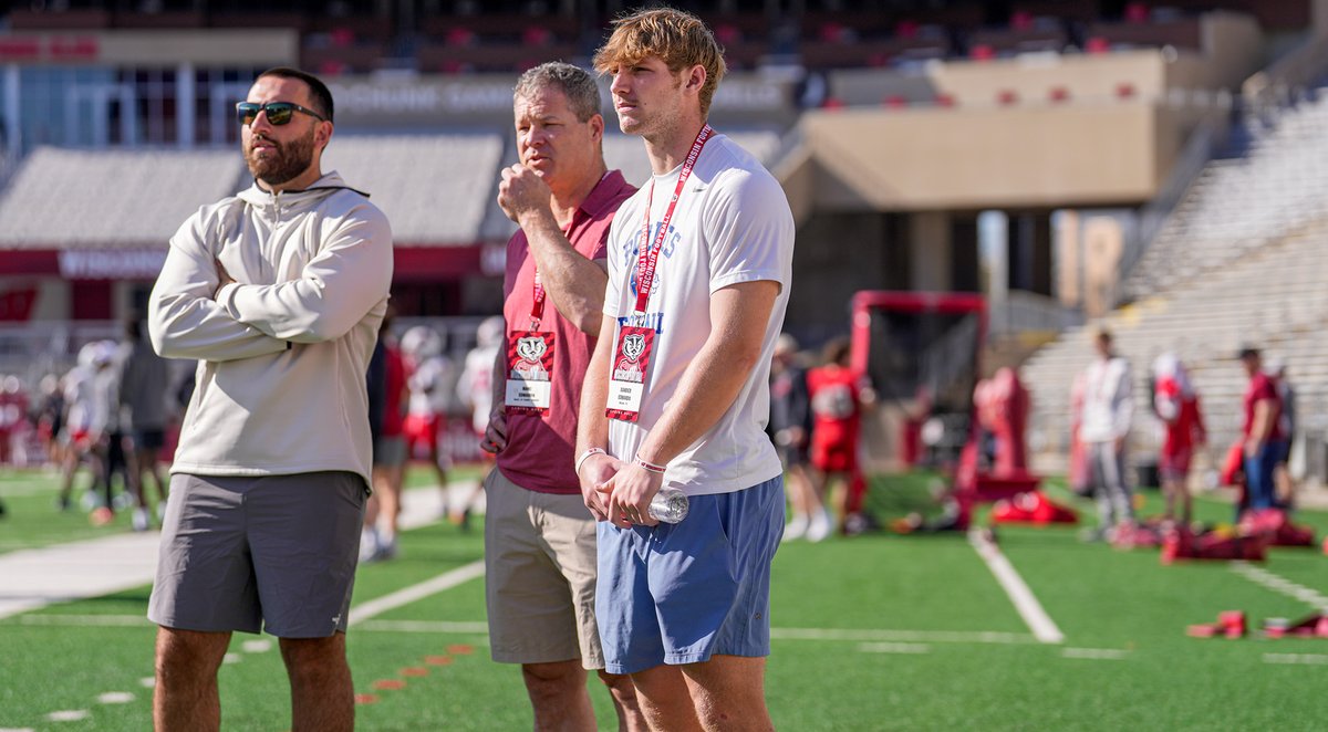 Evan Flood tweet media