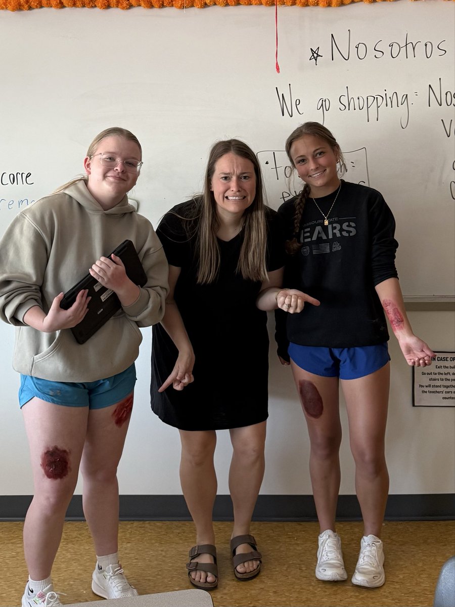 senorafitz's tweet photo. @FZEWeiser my fav Science teacher always doing the most with her students. https://t.co/pYu0TAHir0