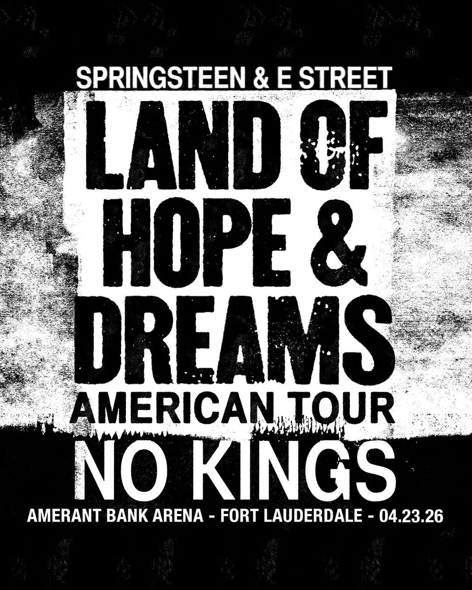 cerati9's tweet image. Here at the @AmerantArena. Finally seeing #TheBoss. A dream come true. Been a fan since I was a kid. @tmorello is here too!!! 🇺🇸🎸🥁 @springsteen #BruceSpringsteen #EStreetBand #TomMorello #LandOfHopeAndDreamsAmericanTour #AmerantBankArena #concert #concierto #music #musica
