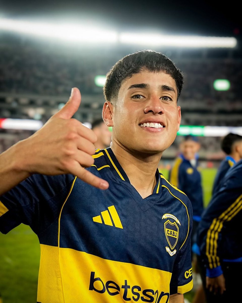 🔥 2 asistencias en 14 minutos.

¡𝐅𝐔𝐓𝐁𝐎𝐋, 𝐍𝐄𝐍𝐄! 🎩🇸🇪