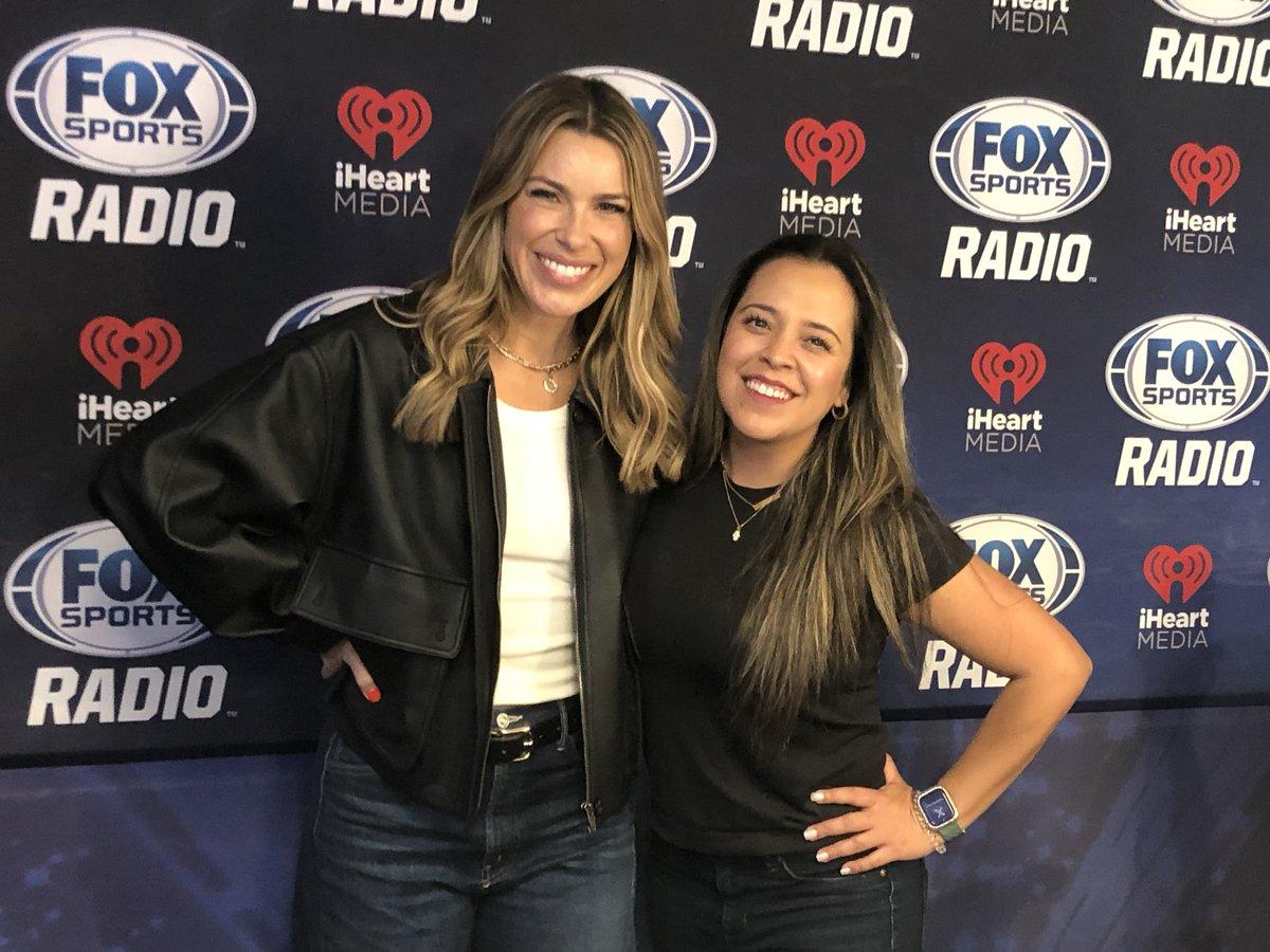 MonseBolanos's tweet image. Raiders took Fernando Mendoza at #1 and I took a pic w/ @JennyTaft #winners

Live NFL Draft show happening now on @FoxSportsRadio!

🎧⬇️
foxsportsradio.iheart.com
