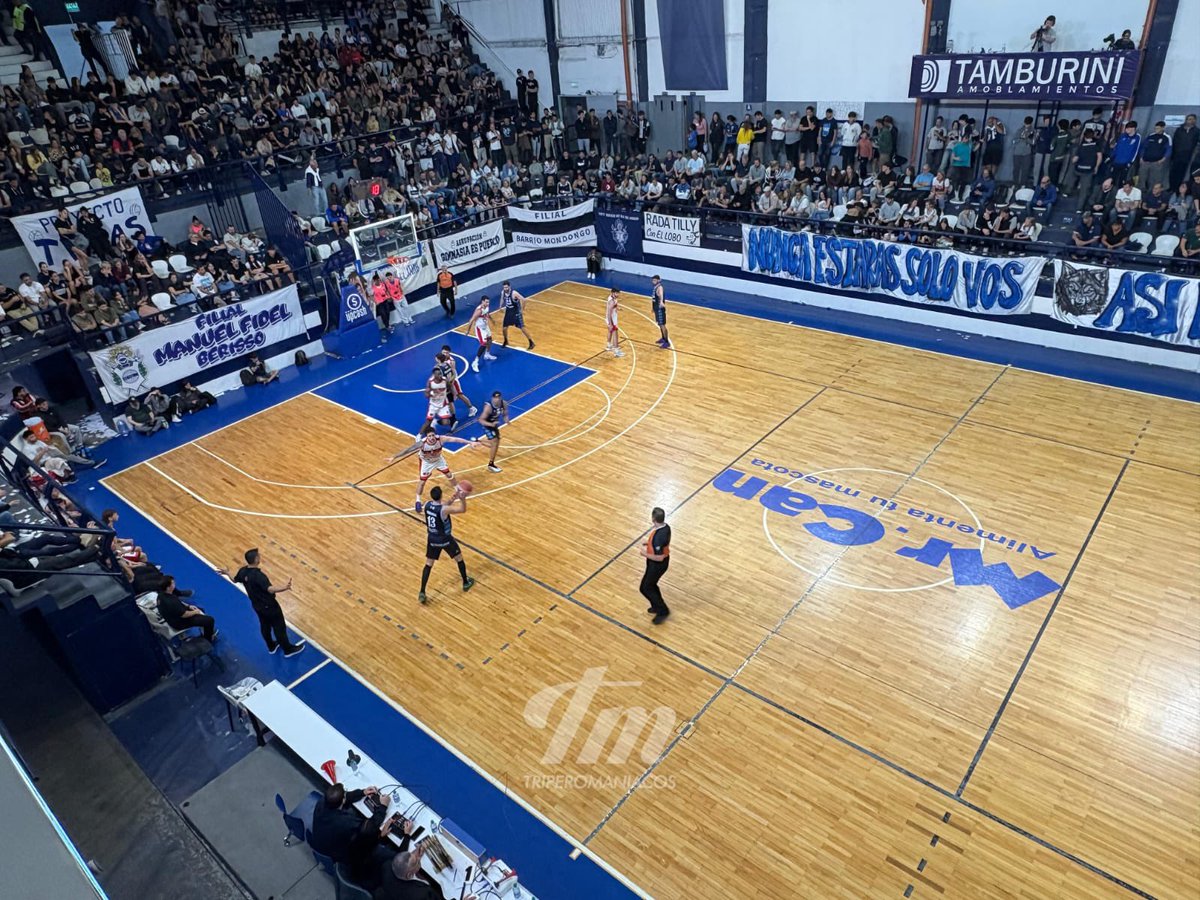 TM_CGE_Ar's tweet image. #CGE #GELP 🏀 #LAB Final del tercer cuarto en el Poli.

👉  GIMNASIA 65 - 56 Central Entrerriano.

🐺 ¡VAMOS LOBO!