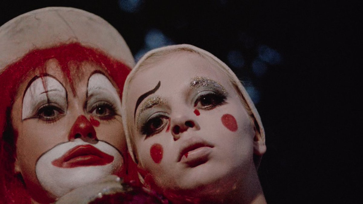cultfilmoteca's tweet photo. Requiem for a Vampire (Requiem pour un Vampire) / Réquiem para o Vampiro (1972)
dir. Jean Rollin
Duração: 1h 27m
Gêneros: Erótico/Terror

[1080p BluRay - 3.29 GB]
🇫🇷

(legendas em eng e pt-br) https://t.co/3ysDNDRelj