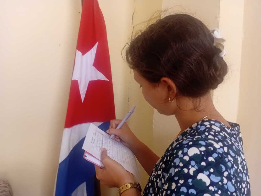 ACN_Cuba's tweet photo. 📝🇨🇺 #ACNTeam se suma a #MiFirmaPorLaPatria: la voz de la sociedad civil cubana por la paz, contra la guerra y el bloqueo.
✍️ Firmamos por la Revolución, por nuestra historia, por el futuro que soñamos como nación.
#CubaEstáFirme ✊ #CubaVencerá https://t.co/RIvAyYwYyK