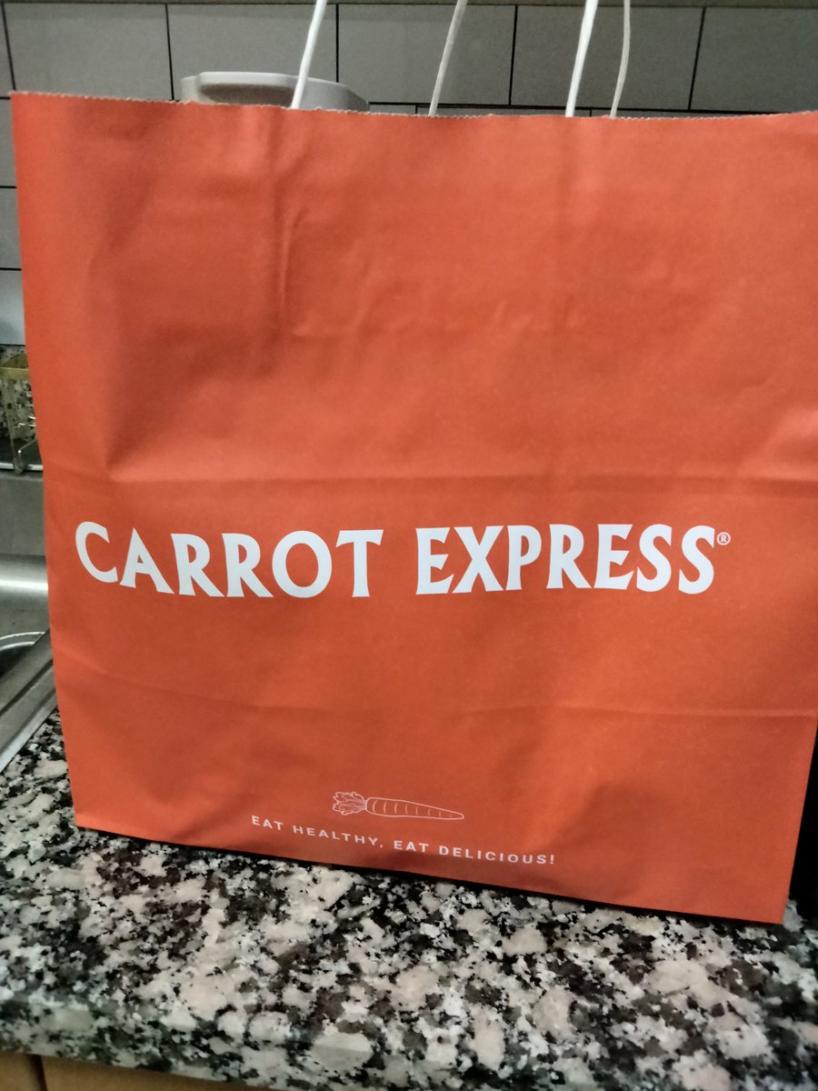 TrizzoEra's tweet image. Eat Healthy. Eat Delicious!
#CarrotExpress #Healthy 
#NYC
