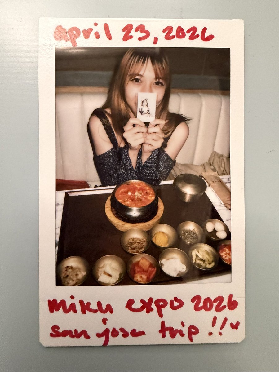 coco_chappyun's tweet photo. π cheki-ception with maid melody for #fishthursday π
yummy yummy korean seafood tofu stew:D also anchovy banchan is my absolute favorite, but usually the places i go never have it!!! woohoo!!!!ππππππ https://t.co/LWv6INitfs