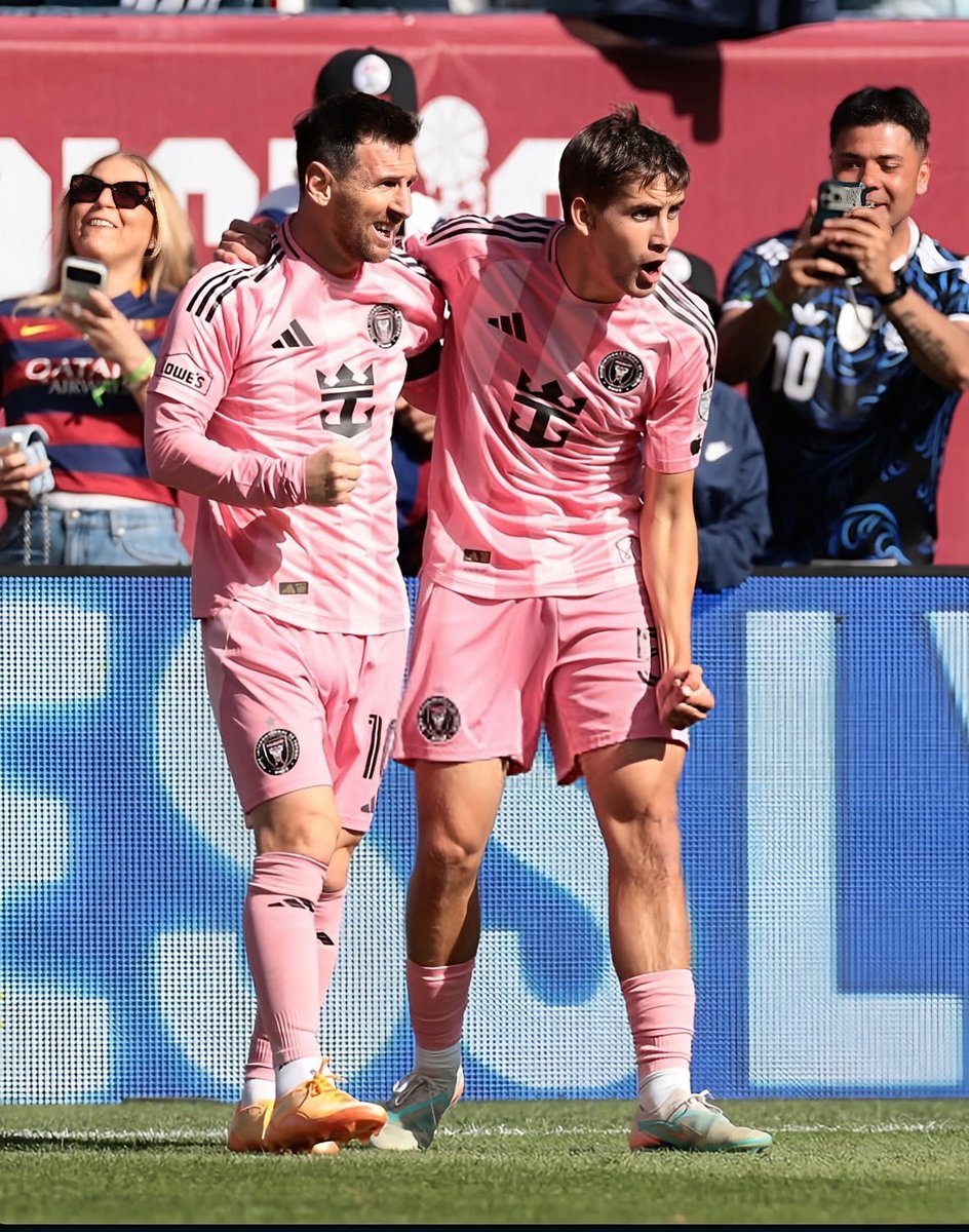 locoxvos tweet media