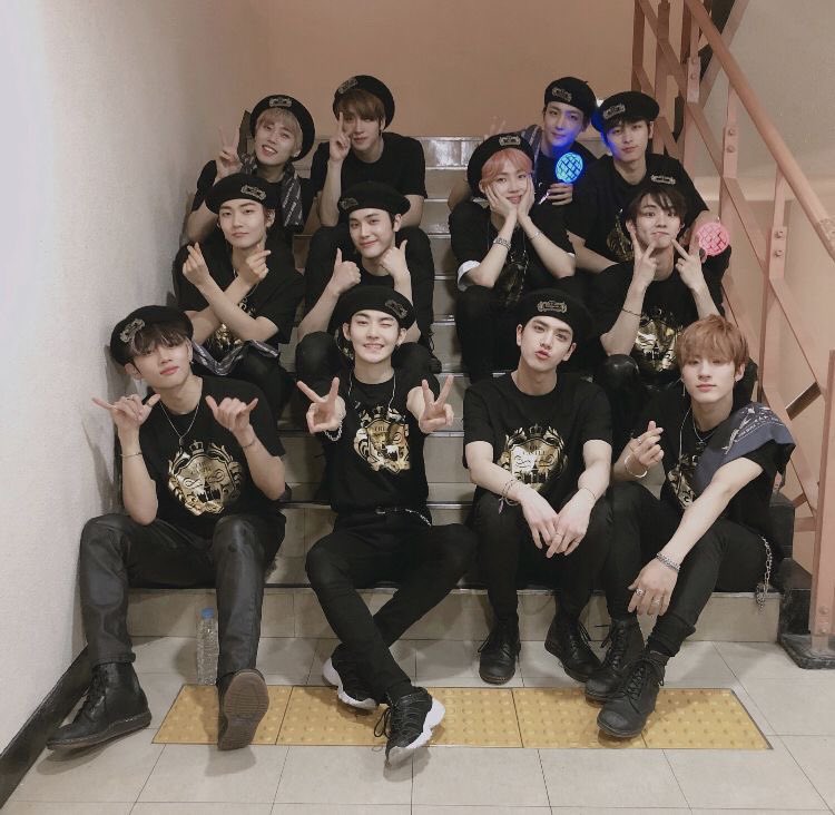 NUNGGU OT12 FOTO BARENG