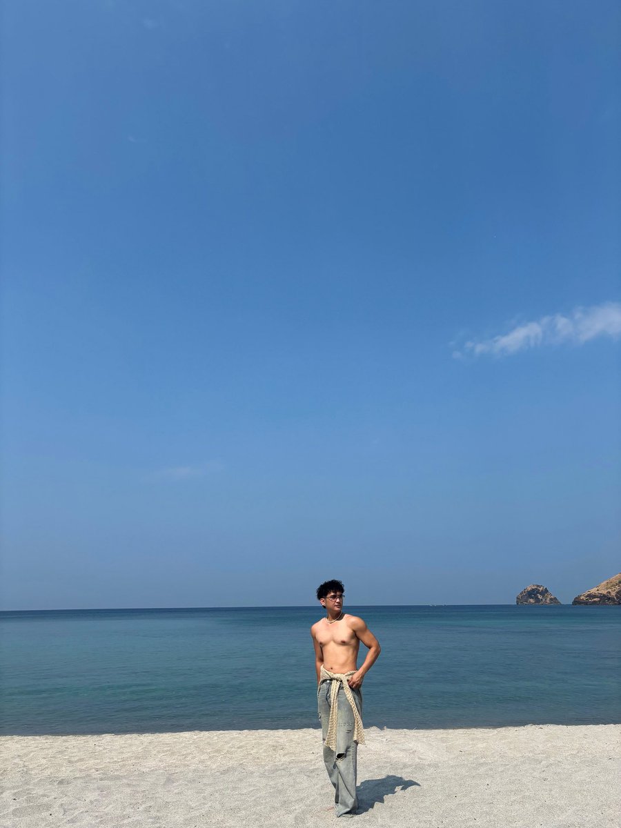 mhike__'s tweet photo. 📍Anawangin Beach, Zambales 

more on Insta: @mhike_bautista https://t.co/fkdgQBu7uT