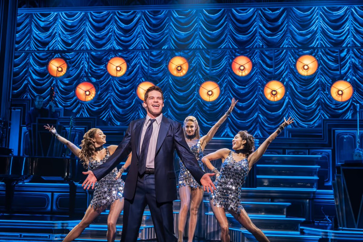 ElAquelarre_'s tweet image. Fotitos de Jeremy Jordan, Isa Briones y el actual elenco de Just In Time en #Broadway