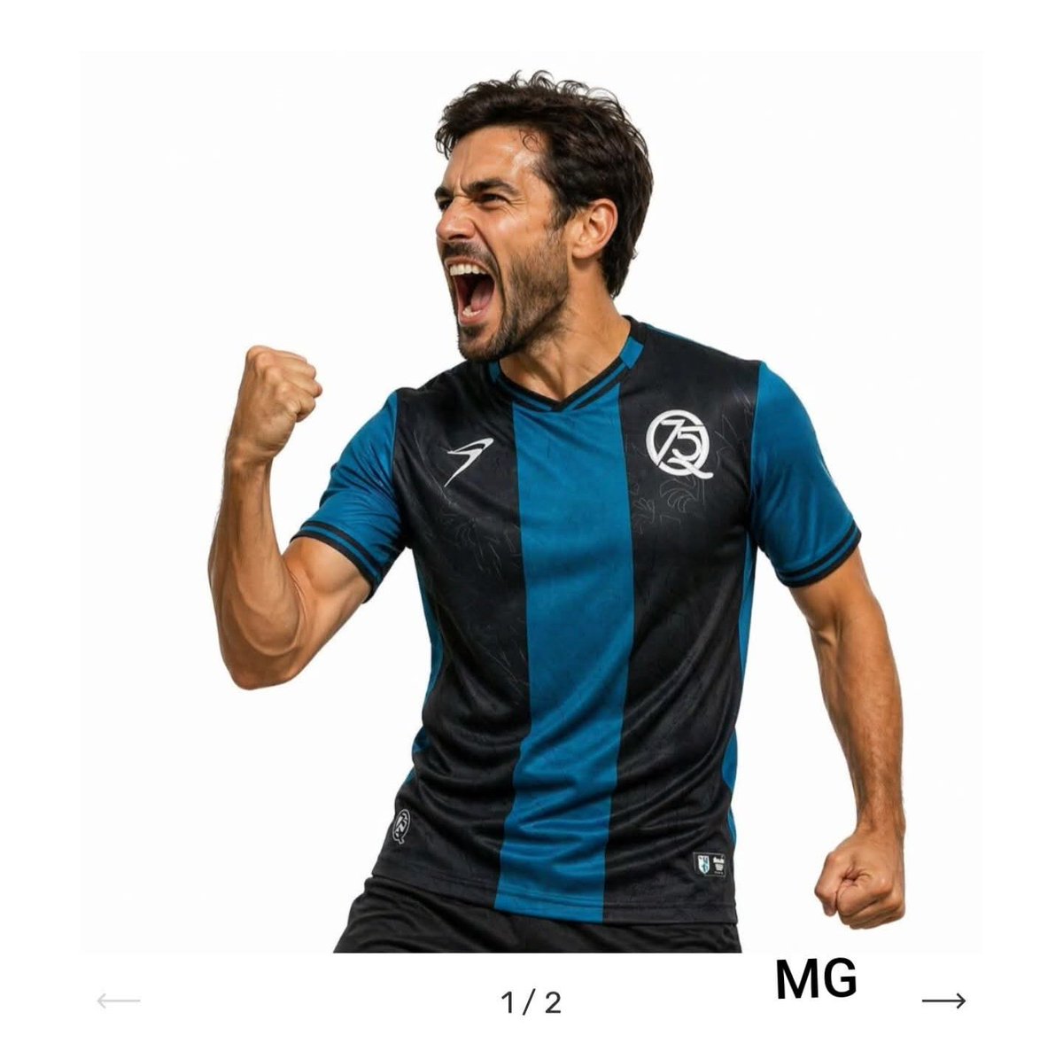 MarcajeGallos's tweet photo. ¿Ya vieron las joyitas de #GallosBlancos sin patrocinadores? 🐔⚫🔵

@Keukamx. oficial puso el ejemplo en la #LigaMX y lanzó a través de su página oficial las siguientes indumentarias totalmente limpias, se ven al 💯

#Querétaro https://t.co/FETBeMNFq1
