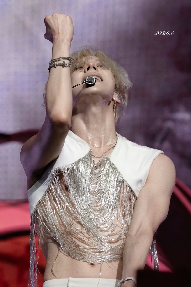 B2U6v6's tweet image. 260418 Coachella W2

#TAEMCHELLA 
#Coachella2026 #Coachella  
#태민 #TAEMIN #テミン #泰民