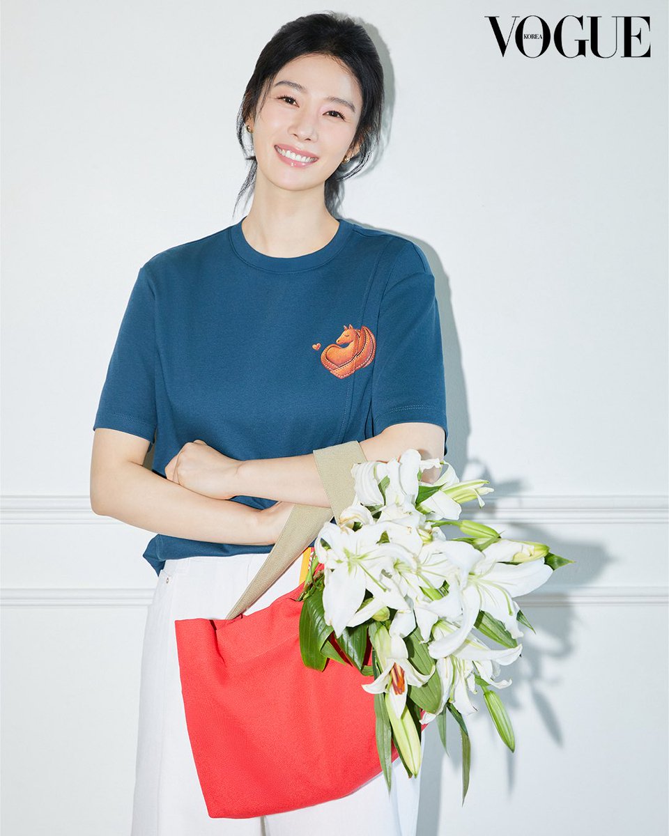 [#김현주]

VOGUE KOREA 2026년 5월호 공개🤍

#KimHyunJoo  
#보그코리아 #VOGUEKOREA 
#아이잗바바 #IZZATBABA