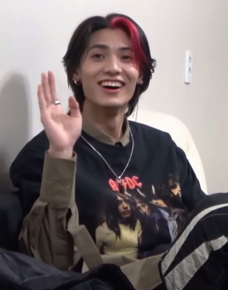 alguien muy buena onda en un chat de discord me pidio la uid en zzz y le dije que borré la app pq más nunca lo jugué