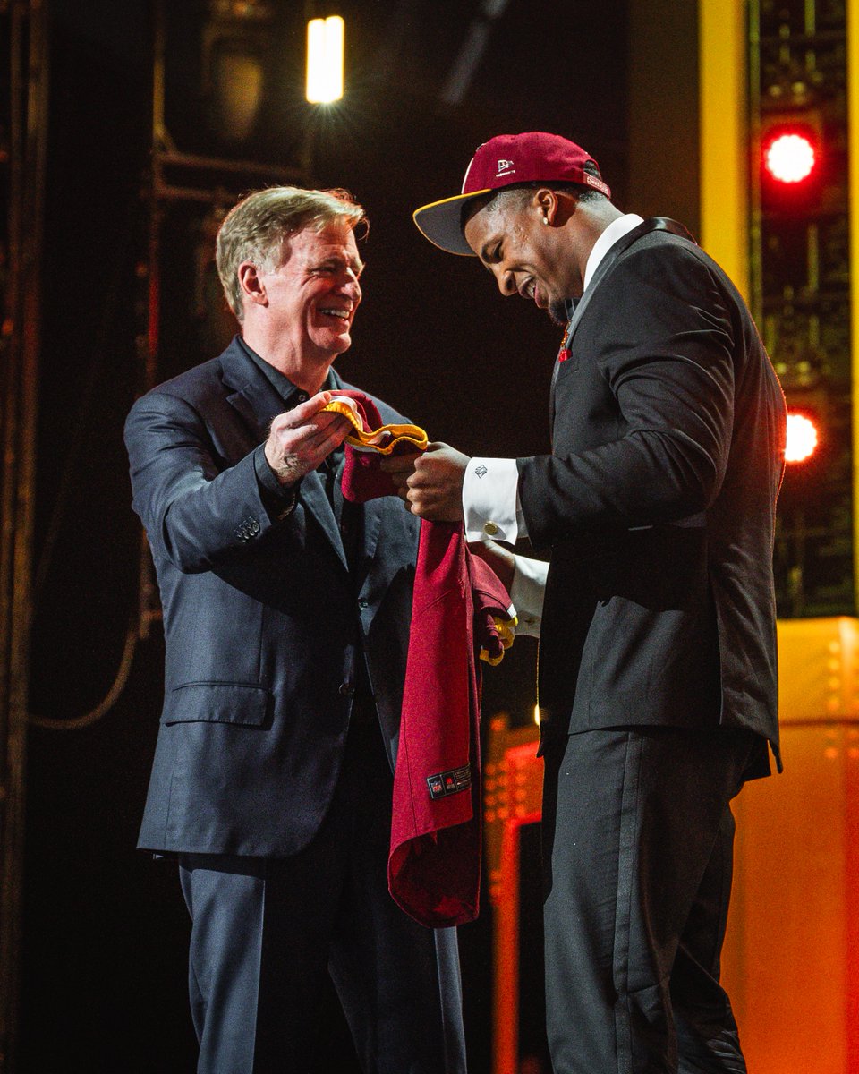 Washington Commanders tweet media