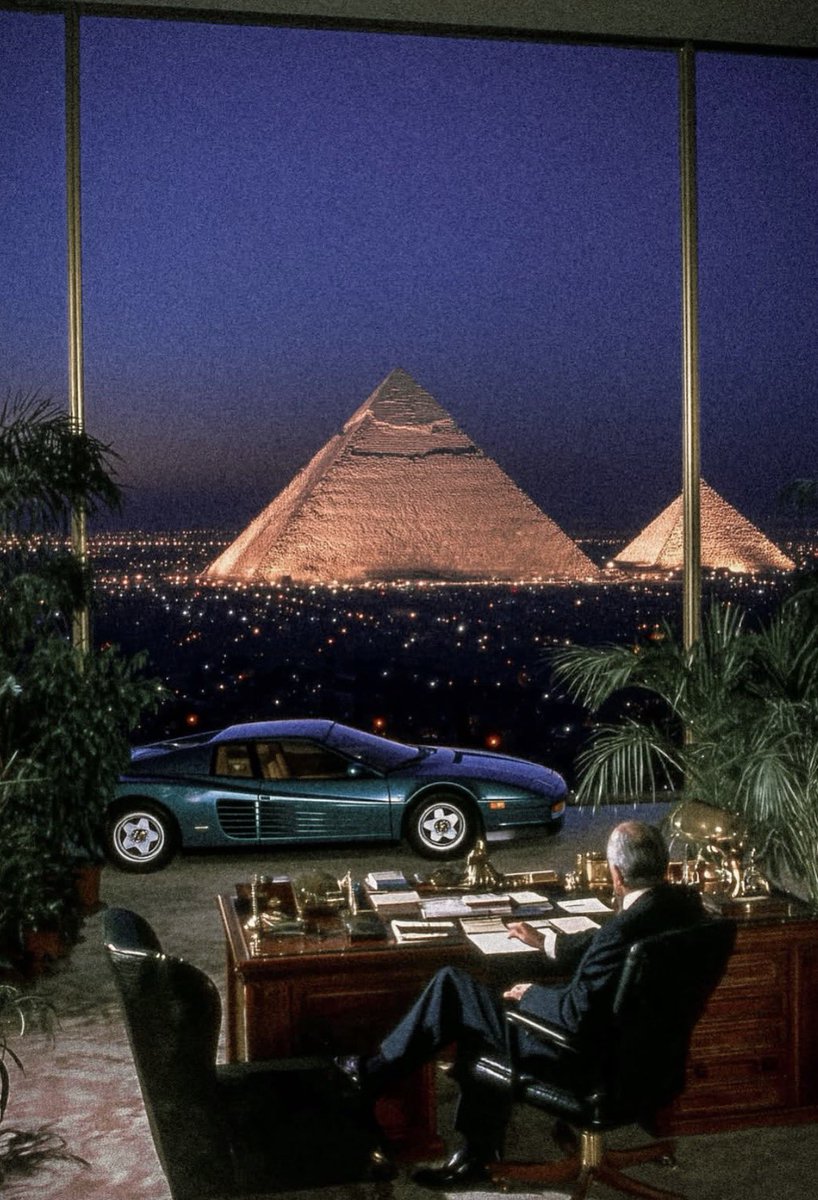 realofarts's tweet image. Some offices come with a view... 😇

What next?

#business #oldmoney #vintageluxury