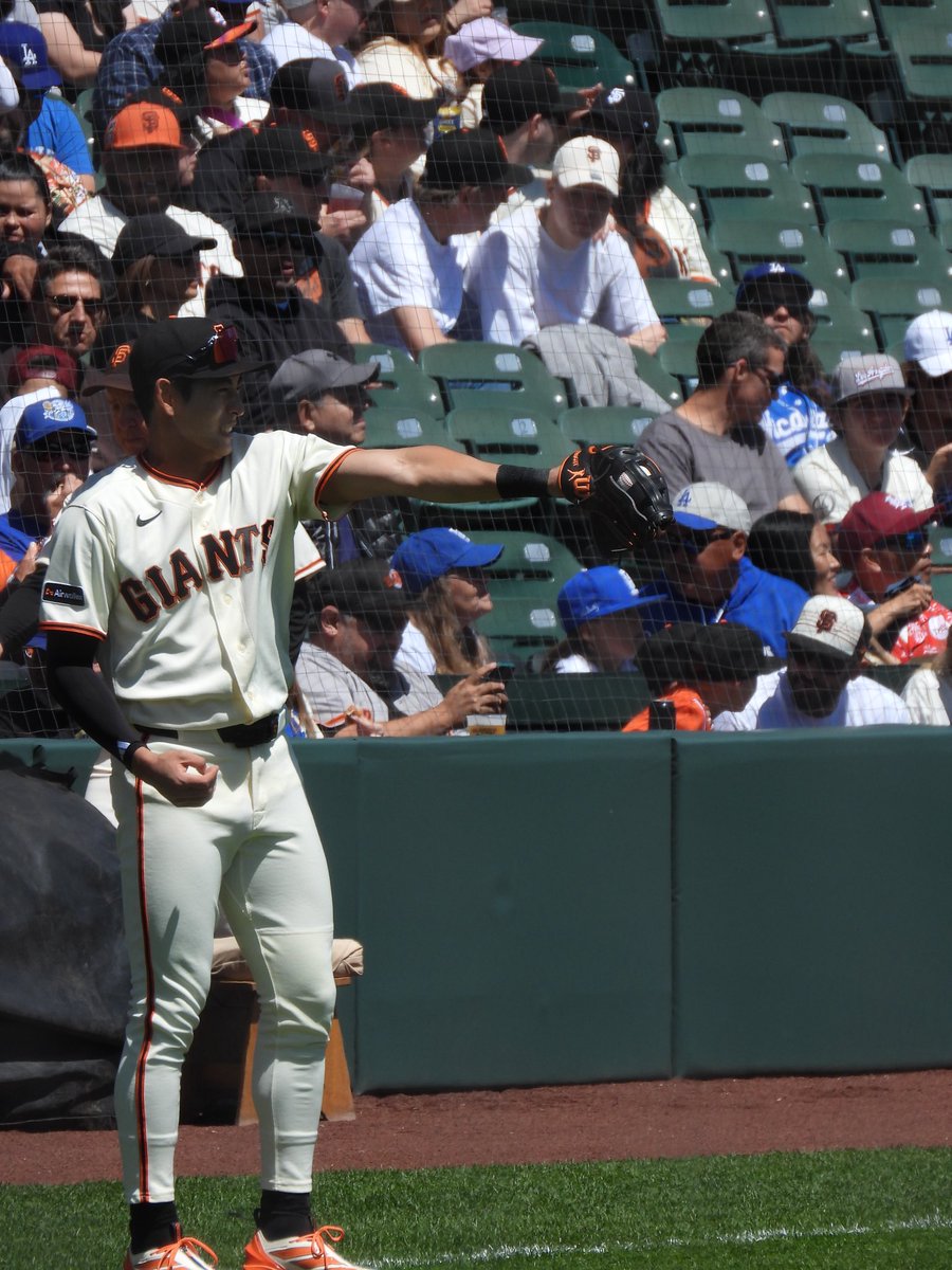 minjeong__kim_'s tweet image. [4/23/26 vs LAD] 오늘은 져서 아쉬우니 잘생긴 정후나 봐요 | Handsome?

#JungHooLee #이정후 #sfGiants 

instagram.com/p/DXfiokCj4n1/