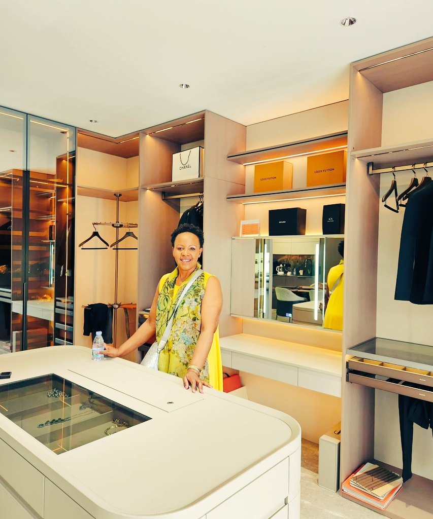 a_Irungu's tweet photo. I get most of my high end interior finishes in China. 

Contrary to belief, Chinese don't short change you on quality; If you have had a bad experience, ask the one who sent. https://t.co/bfBeaABmrl