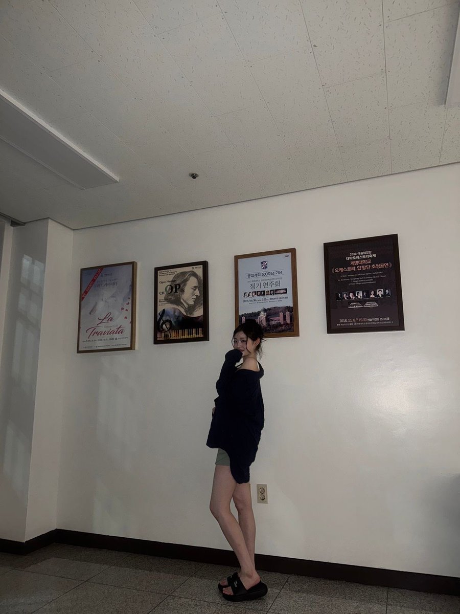 athena pics tweet media