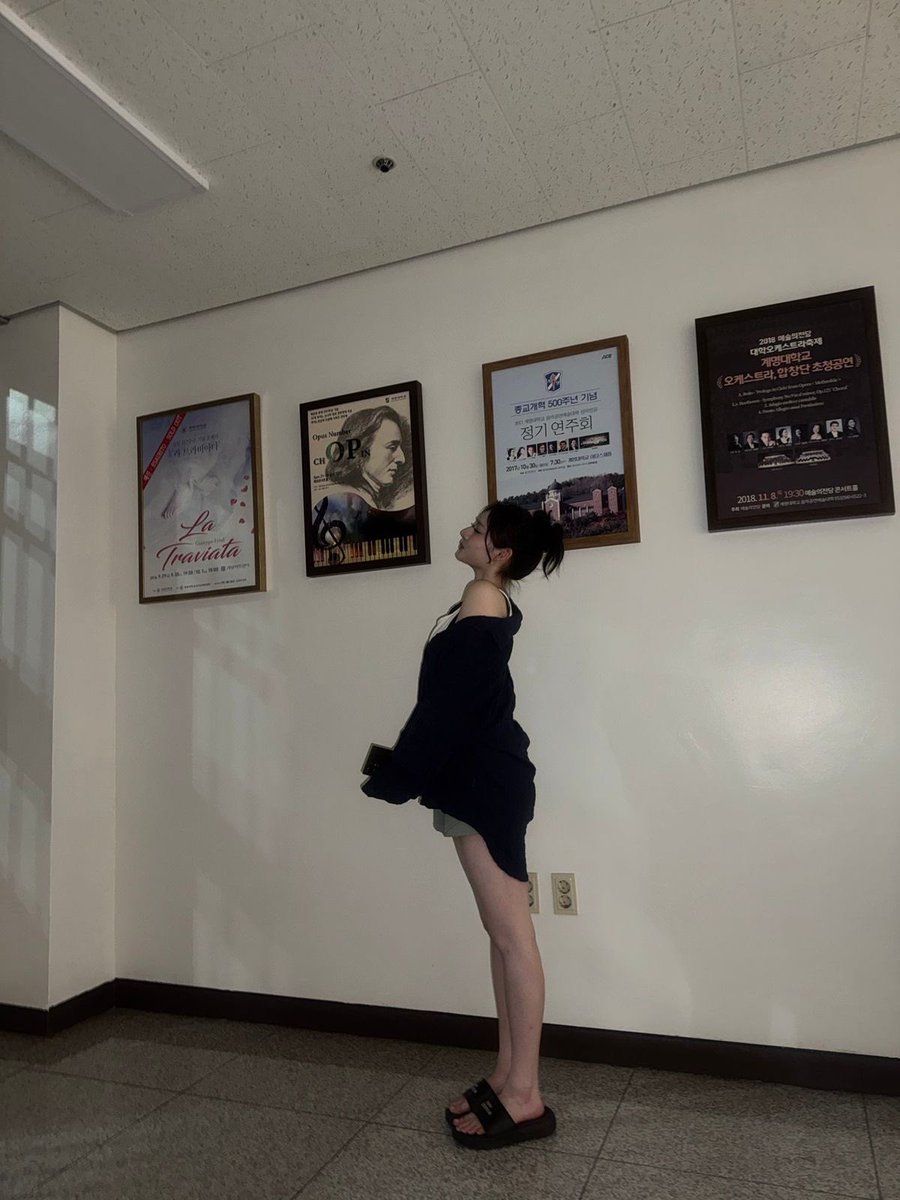 athena pics tweet media