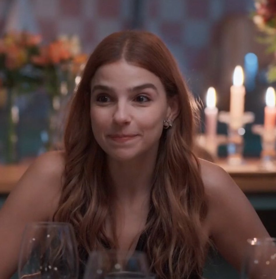 fragorette's tweet photo. "e o casamento?" "casamentoooo?"
A CARA DELAS KSKDKDKKSKSKK https://t.co/zOr5VVduSg