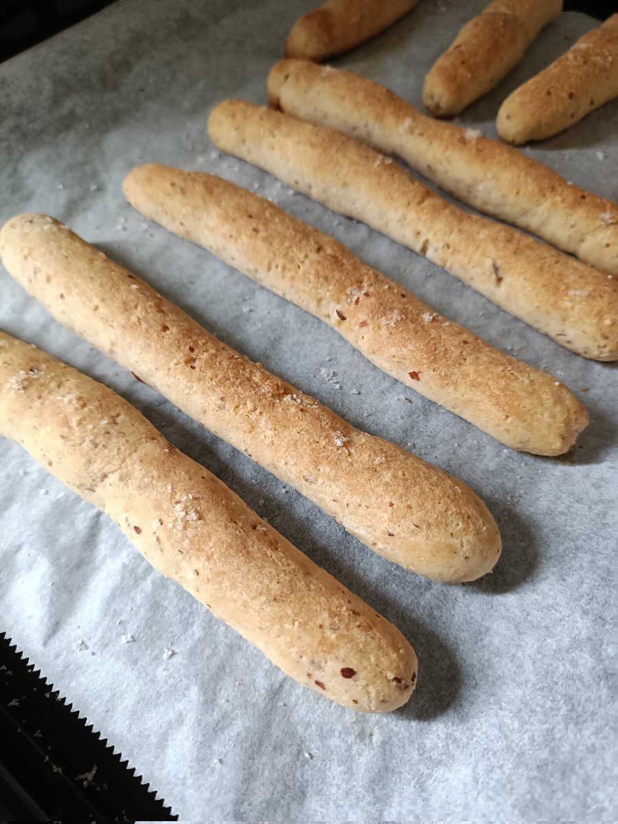 シオ豆腐Kや tweet media