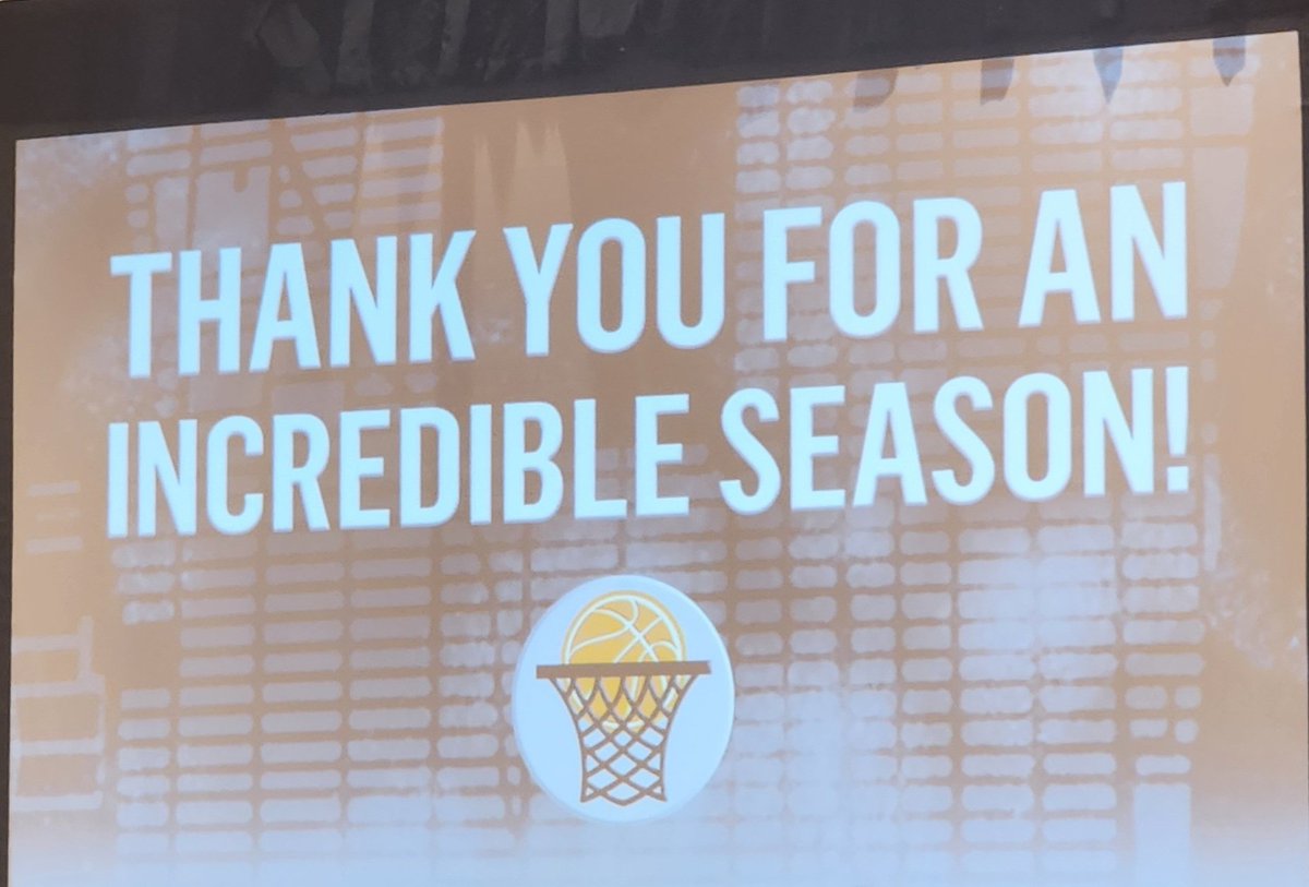 ChuckDSportsGuy's tweet image. A final message to this year's honorees! #HaggertyAwards #MetBasketballWritersAssociation #collegebasketball #CaMMVetsMedia @KGKraetzerMedia