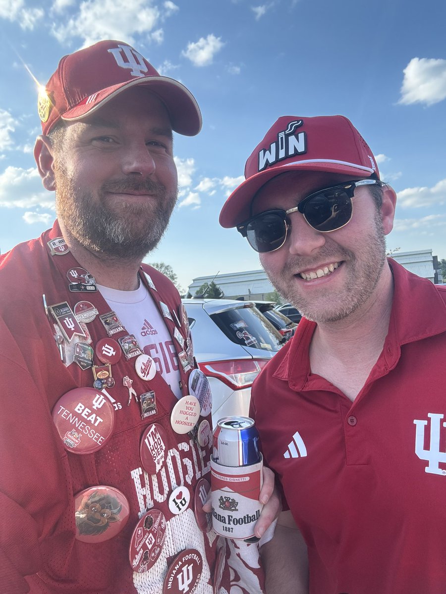 Zane_Clodfelter's tweet image. Spring game shenanigans ⚪️🔴 #Hoosiers