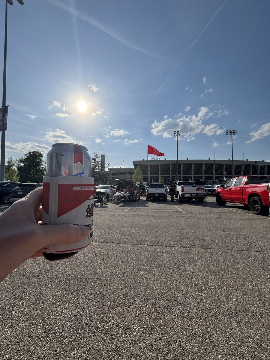 Zane_Clodfelter's tweet image. Spring game shenanigans ⚪️🔴 #Hoosiers