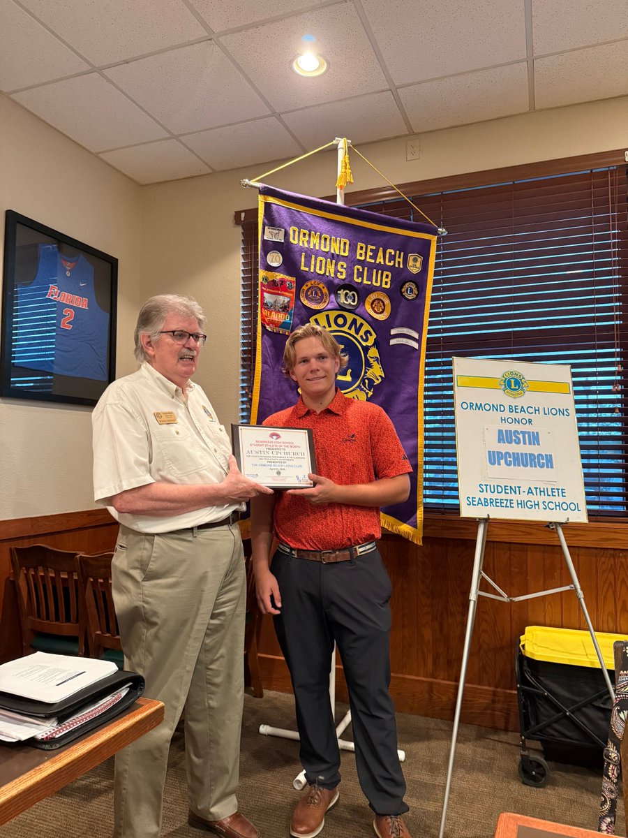 SHSCrabBaseball's tweet photo. Congratulations to Austin Upchurch for being named the Lion’s Club athlete of the month! Austin is also Seabreeze High School’s valedictorian and a heck of a first baseman. #TheProfessor https://t.co/pJrl0nULLR
