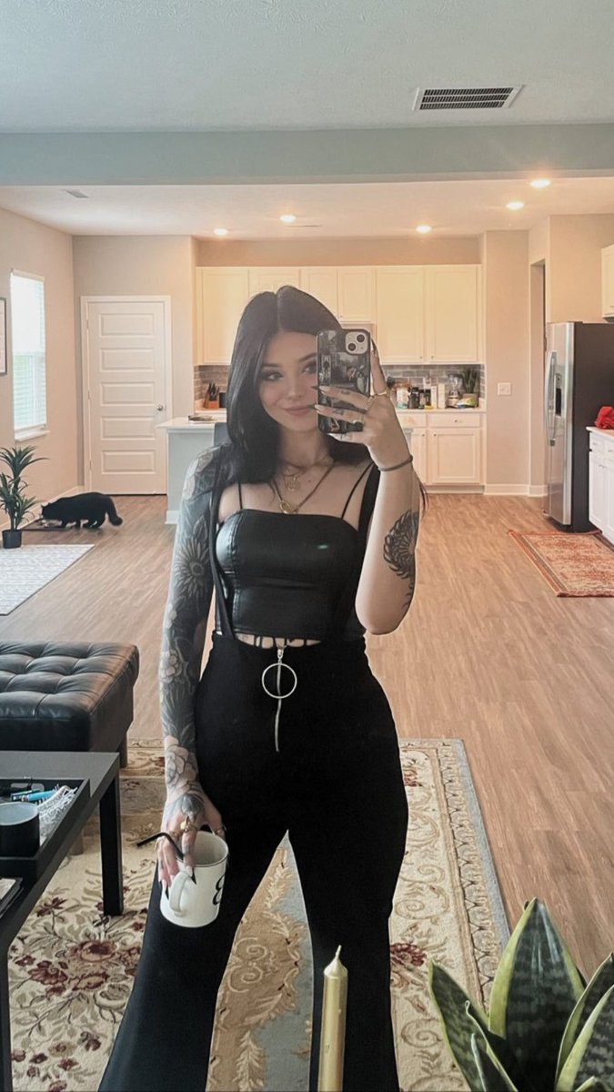 lunaphxrnelia_'s tweet image. "ℌ𝔦, ℑ 𝔥𝔬𝔭𝔢 𝔶𝔬𝔲'𝔯𝔢 𝔤𝔯𝔢𝔞𝔱. ℑ 𝔱𝔥𝔦𝔫𝔨 𝔦𝔱'𝔰 𝔱𝔦𝔪𝔢 𝔴𝔢 𝔱𝔬𝔬𝔨 𝔞 𝔟𝔯𝔢𝔞𝔨, 𝔰𝔬 ℑ 𝔠𝔞𝔫 𝔤𝔯𝔬𝔴 𝔢𝔪𝔬𝔱𝔦𝔬𝔫𝔞𝔩𝔩𝔶" 

-𝔗𝔥𝔞𝔱'𝔰 𝔴𝔥𝔞𝔱 𝔥𝔢 𝔰𝔞𝔦𝔡 𝔱𝔬 𝔪𝔢

#FreeRol #Fakeland #Roleplay