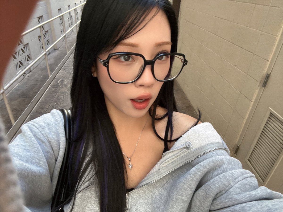 im not basil tweet media