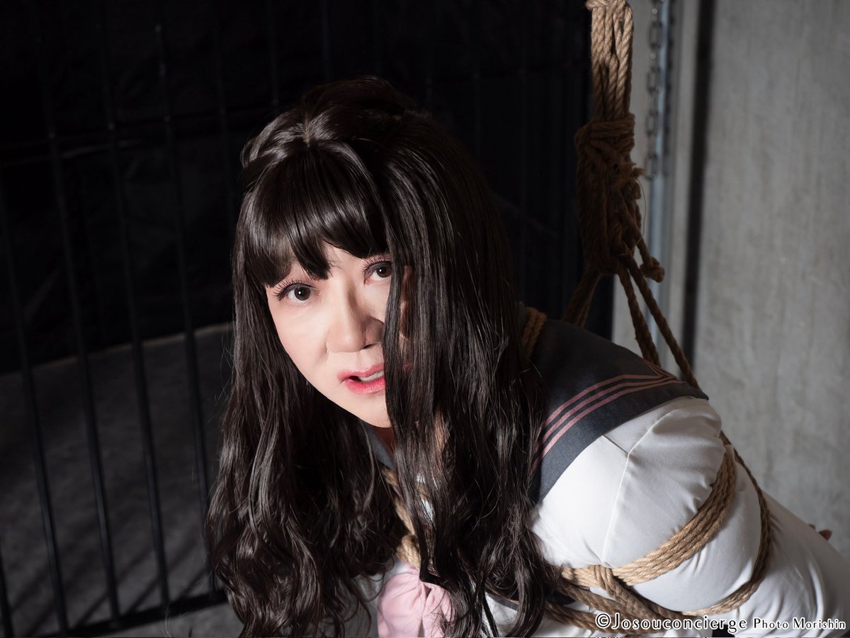 1JwO9wc3499RK5J's tweet photo. 女装コンシェルジュさんでバッチリメイクをしてもらった後…
セーラー服のままガッチリ緊縛されて、目隠しをされ、身動きひとつ取れないM字開脚でよだれをダラダラ垂らし責められる姿に憧れています😳💖

可愛いお散歩泰子は別垢で→ @InsiderYasuko

#女装 #女装子 #緊縛 #M女 #josou #マゾ娼婦 https://t.co/bjoQ5XqZQo