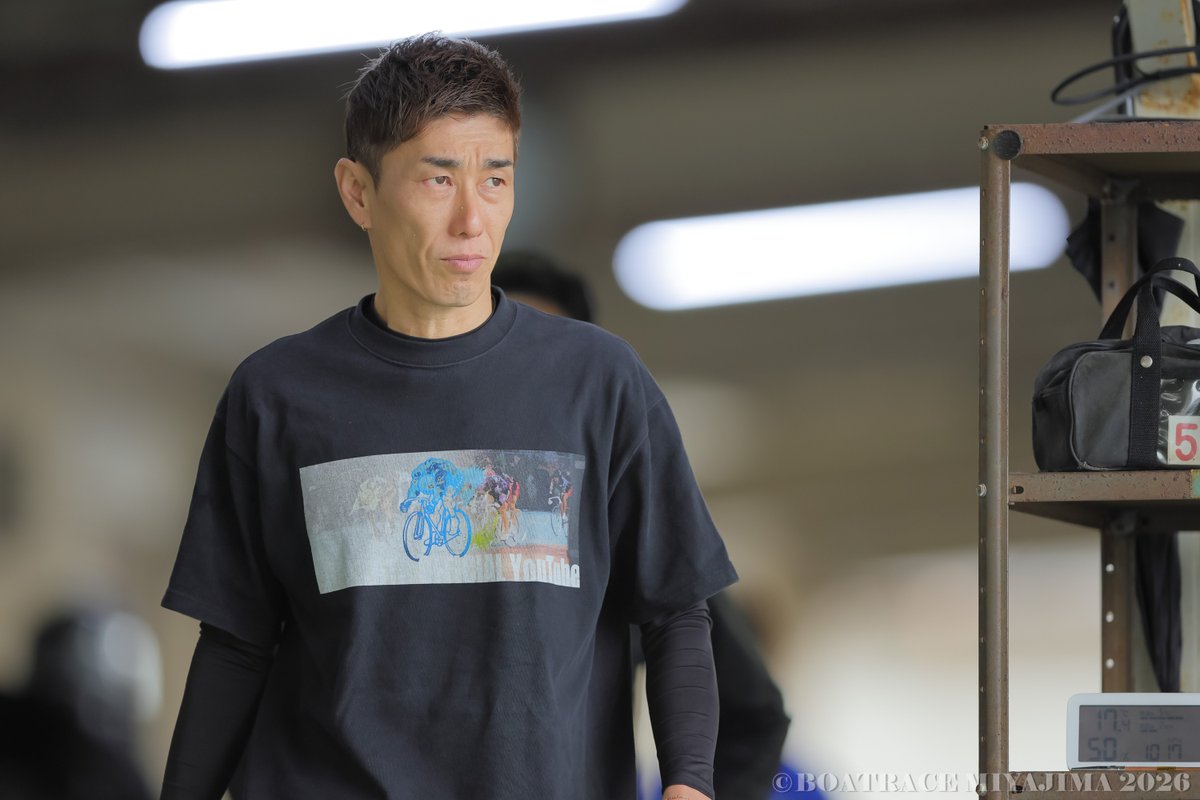 なお、終日安定板使用となった 3日目 の 決まり手 は「逃げ」が5本に