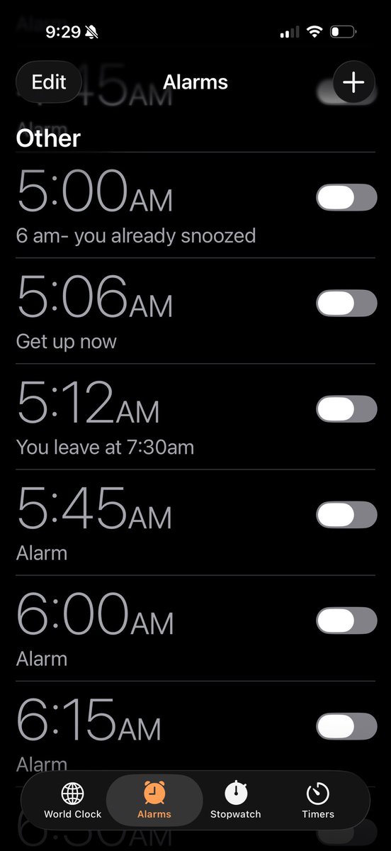 😭