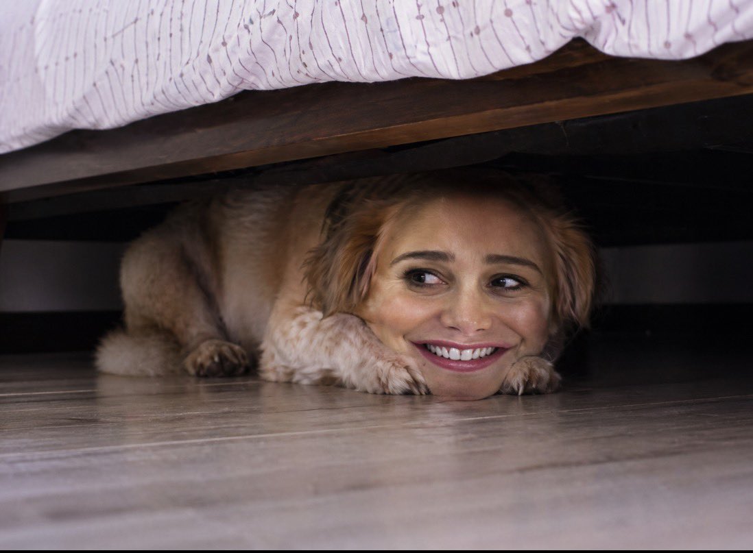 Papa- Maruca te llama la precisa!
- Dile que me estoy zurrando
- Sí pero de miedo😂