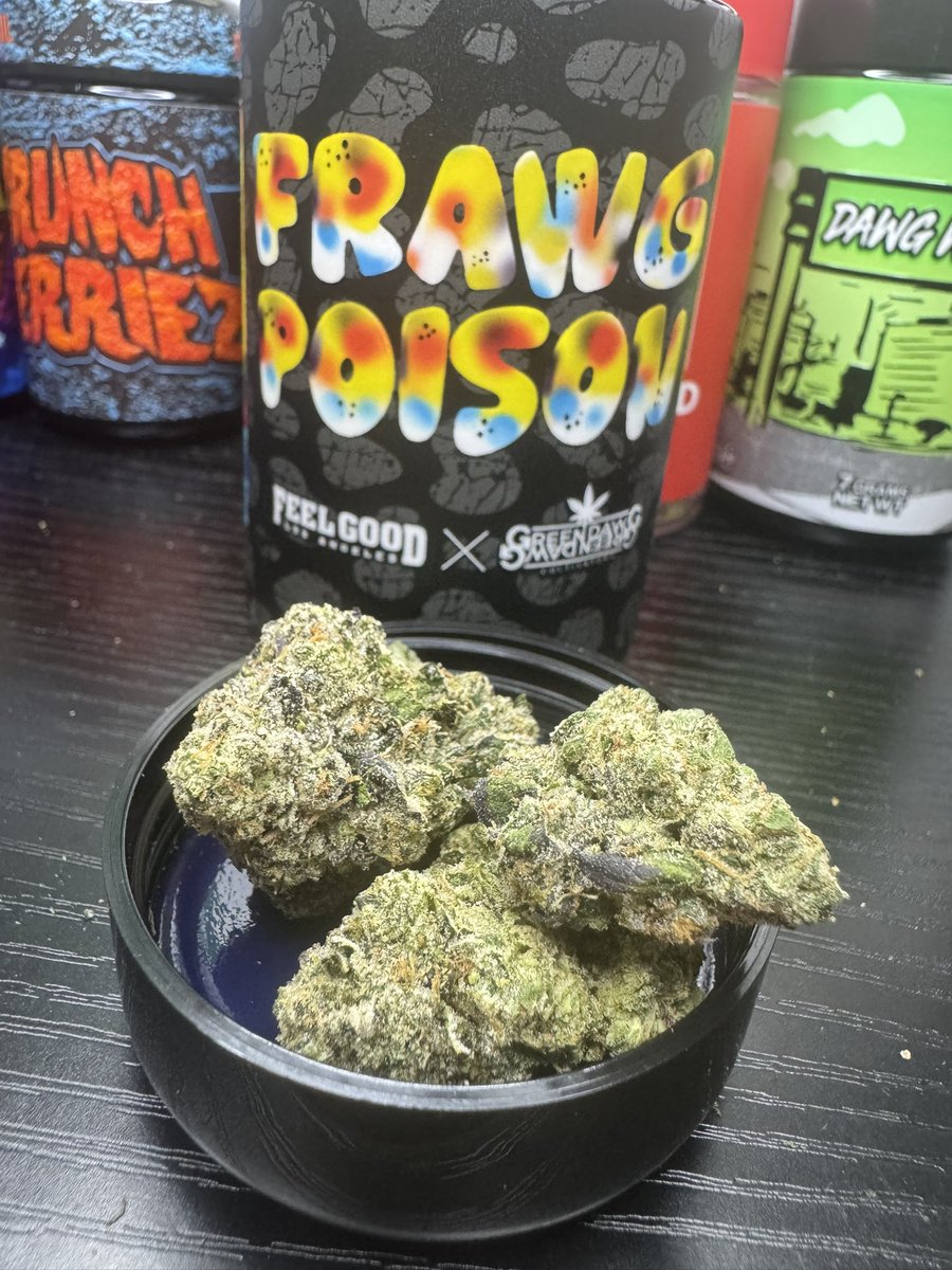 SlimPickinz tweet media