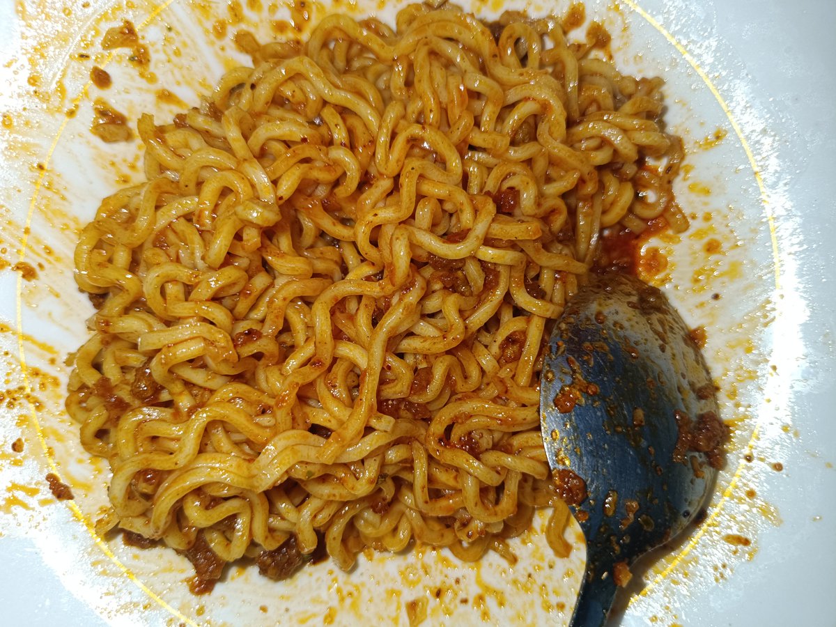 𝒩a𝘁a ୨୧ tweet media