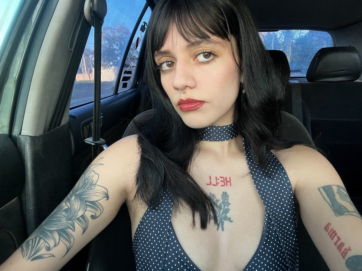 sex and the city version tatuada mal