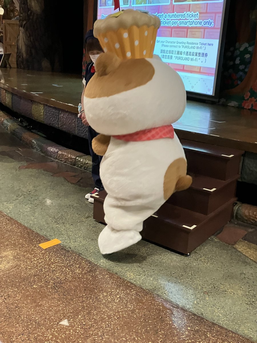 ayamuraT_time's tweet photo. どっこいマフィン氏 https://t.co/Tkrryvjw9a