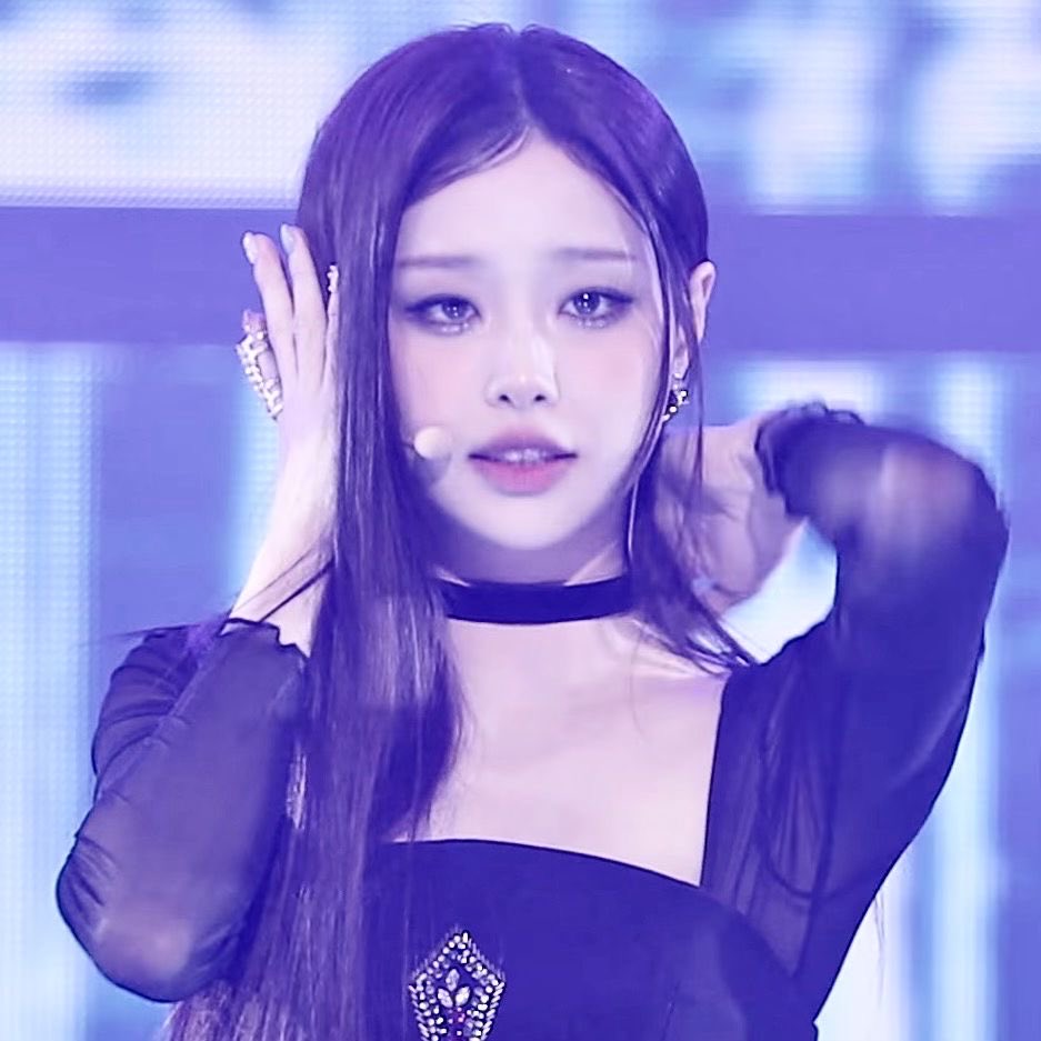 chuu.lvr tweet media