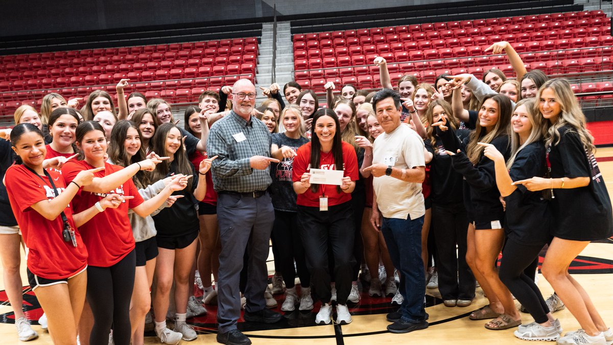 ArgyleISD's tweet photo. 🏐Lady Eagle Volleyball Earns Special Honor!! 👏
The Argyle Lady Eagle Volleyball team, Coach Katelyn Johnson and her staff were selected as this year's Red River Chapter Sportsmanship Winner!
#TogetherWeSoAr | #ArgyleProud https://t.co/jegucQ9L6J