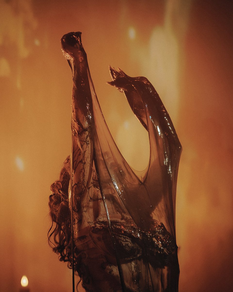 Melanie Martinez tweet media